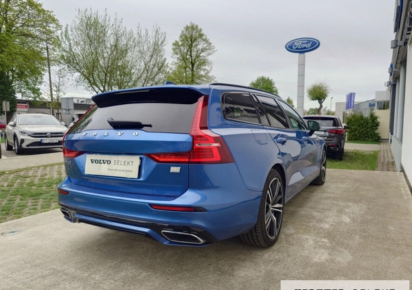 Volvo V60 cena 199900 przebieg: 35817, rok produkcji 2021 z Golina małe 781